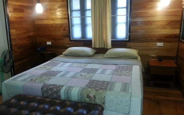 Suntisook Resort