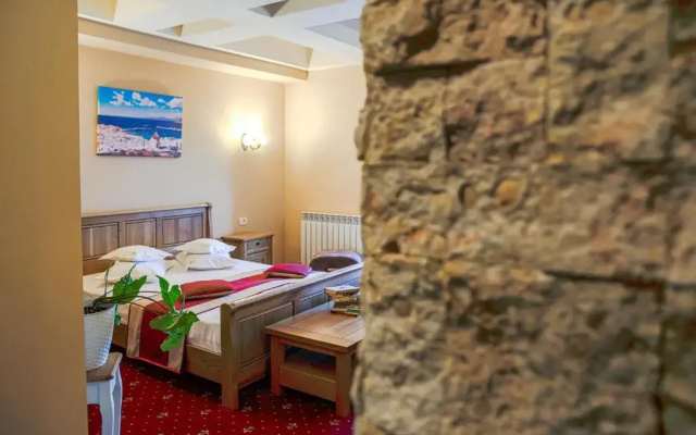 Ges Hotel