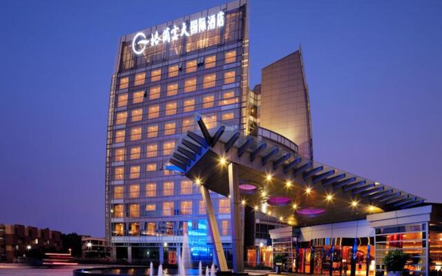 Grand Skylight International Hotel Shenzhen Guanlan Avenue вид на фасад