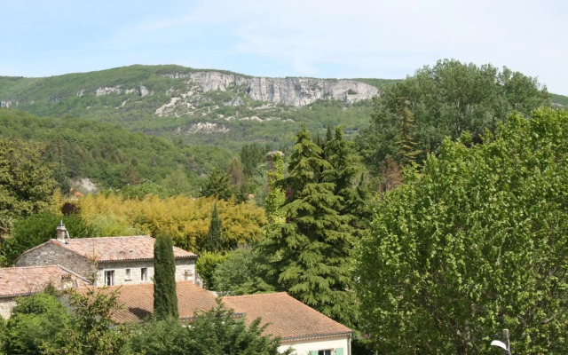 Logis Hôtel du Jabron