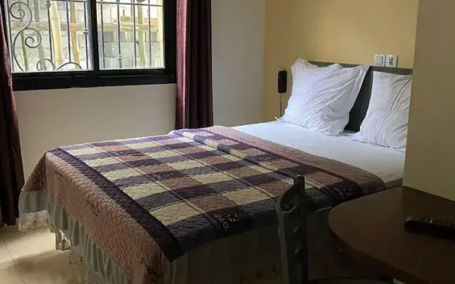 Tomedi Hotel