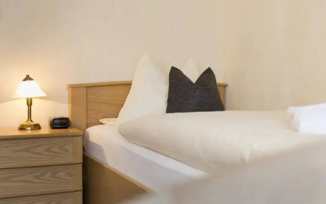 Bio-Hotel Melter