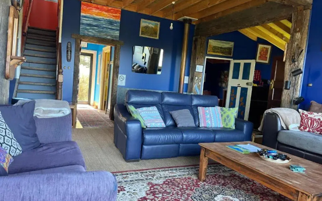 Cubby House Stay