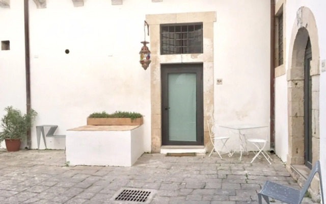 Отель Cortile Siciliano 124 Сиракуза вид на фасад