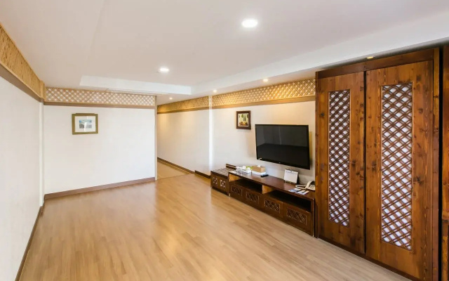 Gyeongju Tourist GG Hotel