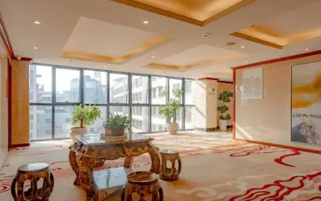Fenglin Tianxia Hotel