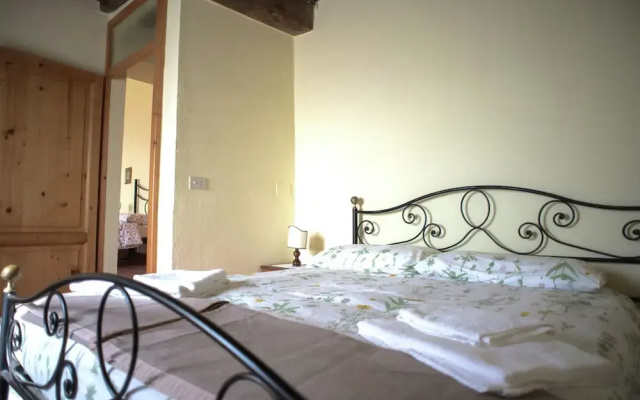 Holiday Home in Paciano Near Lake Trasimeno
