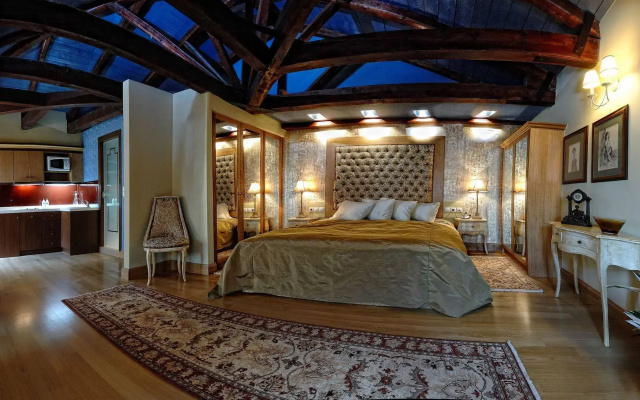 Civitas Suites Hotel