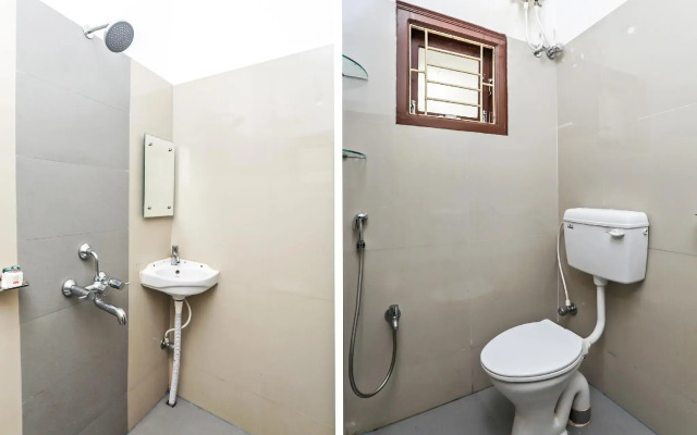 OYO 8222 Capital Guest House 2