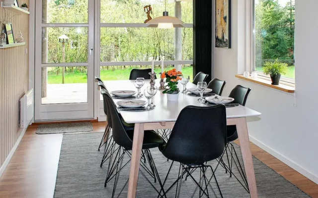 7 Person Holiday Home in Ulfborg