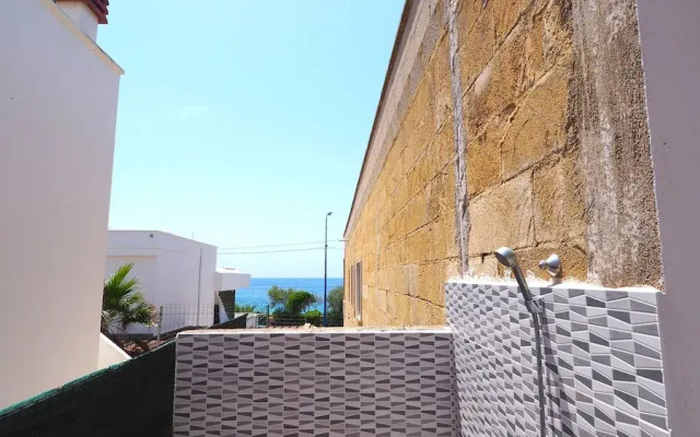 Villa Akire 8 Posti 3 Camere 100 mt dal Mare