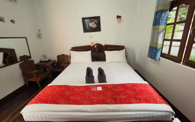 Aromdee Resort