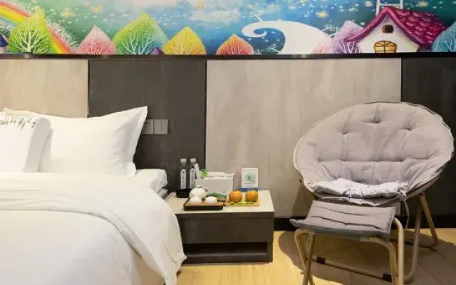 Lingyun Five Seasons Hotel