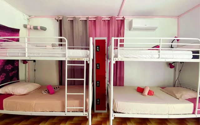 Auberge K-Wan Hostel