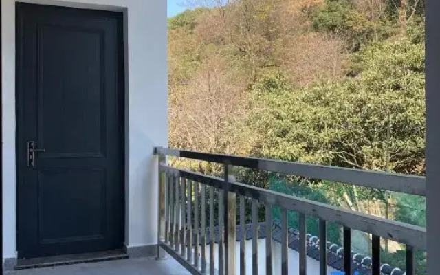 Lingyunge B&B