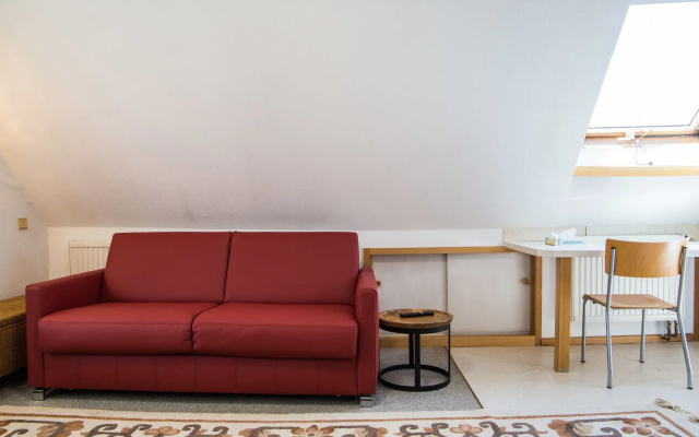 PE Loft Central