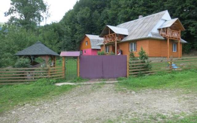 Гостиница Cottage v Gorakh Украина, Поляна - отзывы, цены и фото номеров - забронировать гостиницу Cottage v Gorakh онлайн вид на фасад