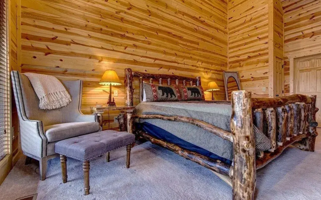 Frosty Bear 1338 - 4 Br Cabin