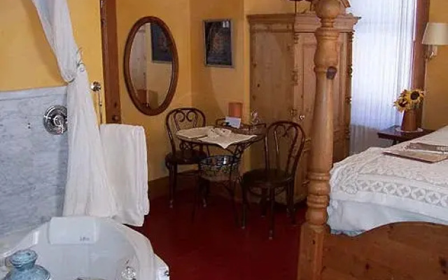 Wild Swan Bed & Breakfast Inn
