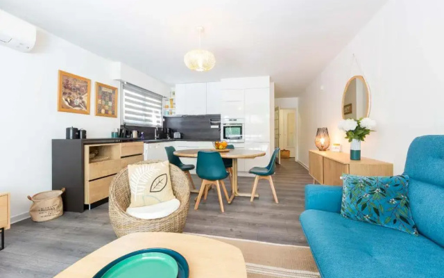 BNB RENTING 2 bedrooms near the beach 300 meters