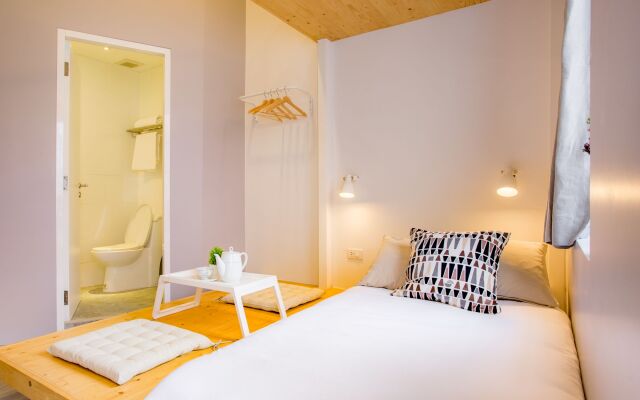 Nornyaowarat Hostel Бангкок комната для гостей