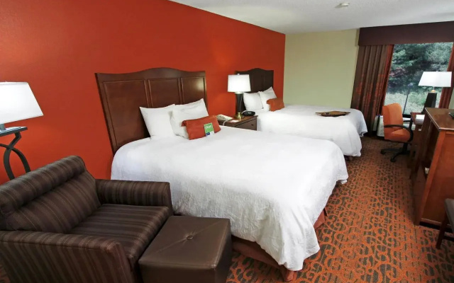 Hampton Inn Birmingham Colonnade