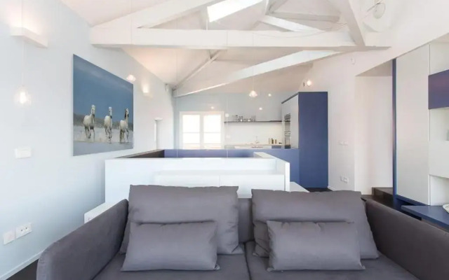 Top Floor2 Beds W/Sea Wiew