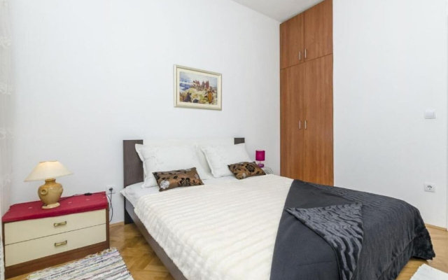 Apartment Zvone