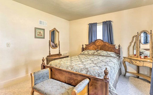 Dog-friendly SD Retreat ~ 4 Mi to Deadwood!