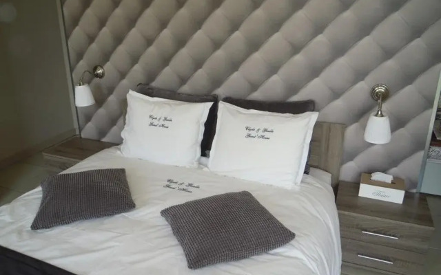 Clyde & Gaelle Guesthouse