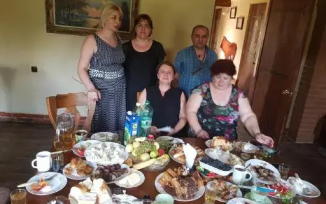 Guest House Xomli