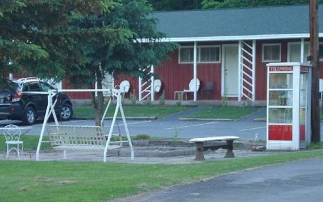 Roscoe Motel