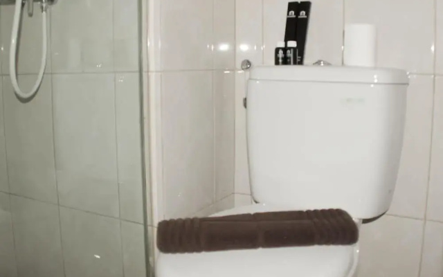 Best Choice Studio Room At Springlake Summarecon Bekasi Apartment