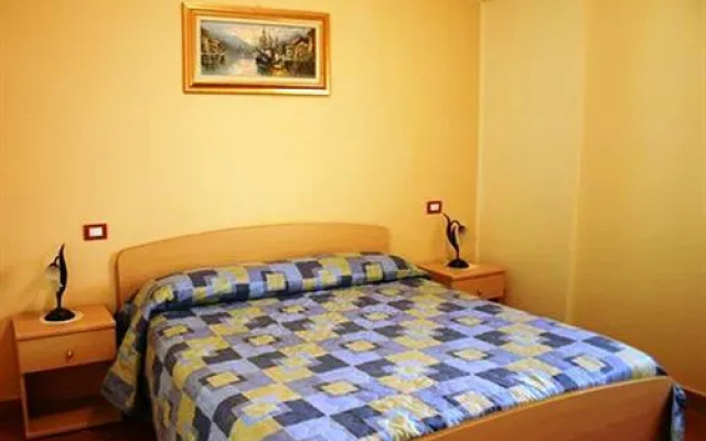 Hotel Pineta Ristorante Castello