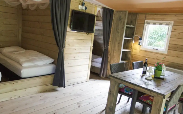 Campsite - Cozy Tentlodge With Roofed Terrace in a Green Area