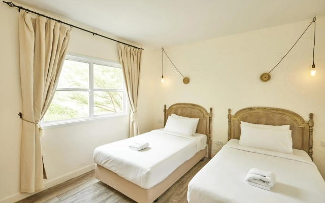 Talay Hotel & Villa