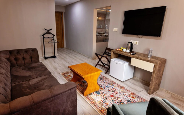 Taşkın Hotel