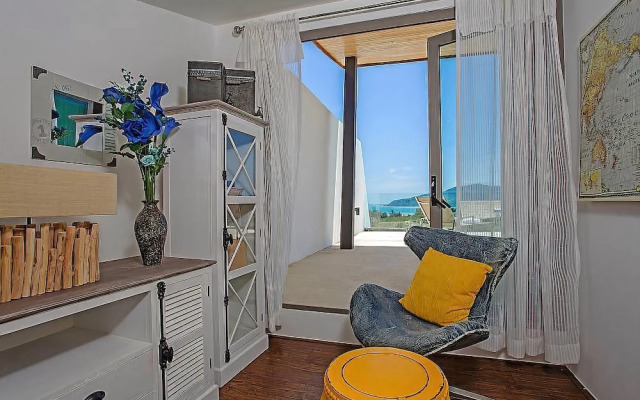 Romantic Sea View Villa with 4 Bedrooms