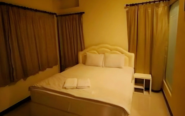 Bangrak Resort