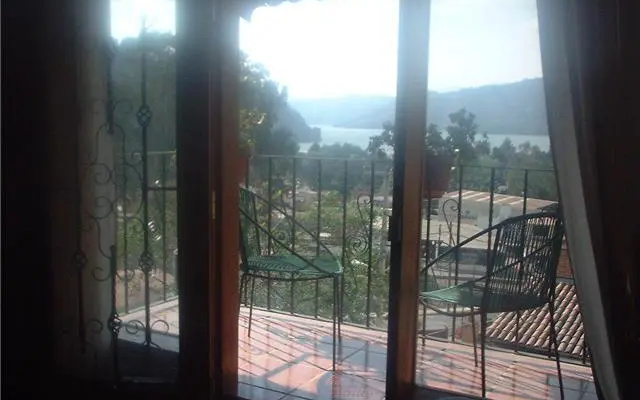 Casa Xochitl Valle de Bravo
