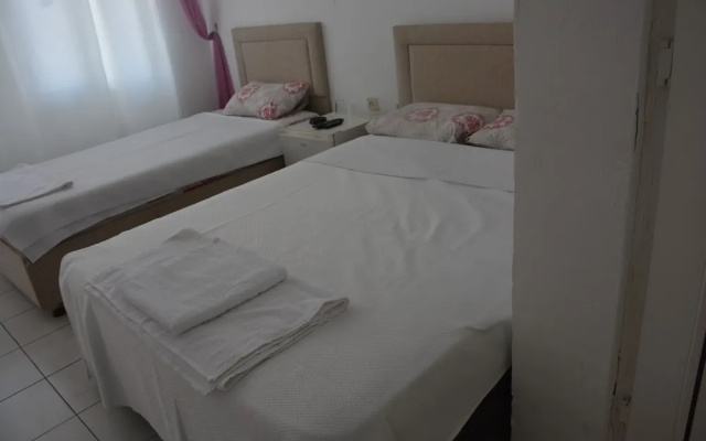 Hira Hotel