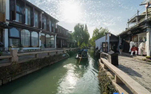 Zhouzhuang Chunfeng Zui Linhe Boutique Homestay