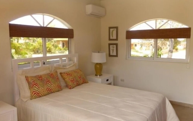 Touch of elegance! 6 Bedroom near the beach