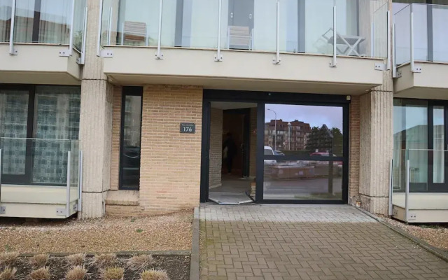 Apartment in Nieuwpoort Near Sandy Beaches