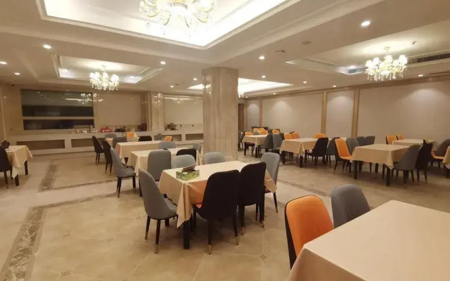 Vienna International Hotel (Shenzhen Vocational College Branch)