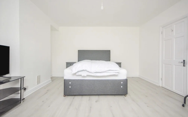 Impeccable 6-bed House in Ramsgate, Harbour Views