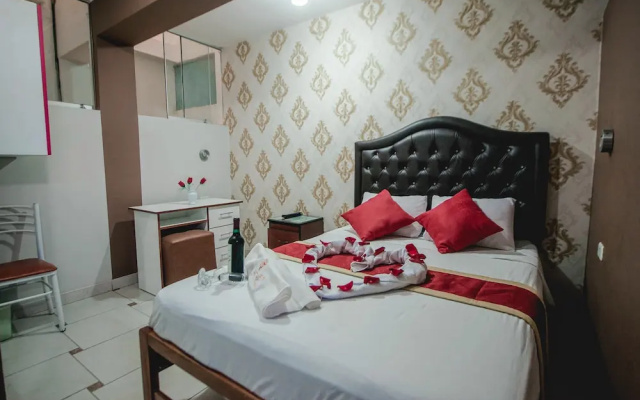 Hostal Spring II