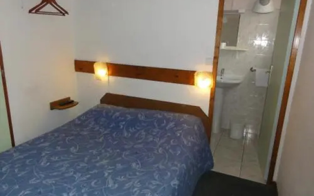 SympHotel