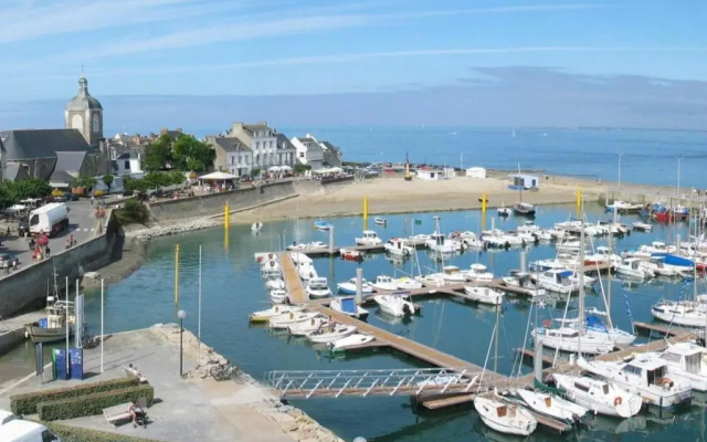 Maison Renovee Typique, Calme, Proche Mer, 2 Cours Fermees, Cheminee Et Equipements Pour Enfants. - Fr-1-306-836
