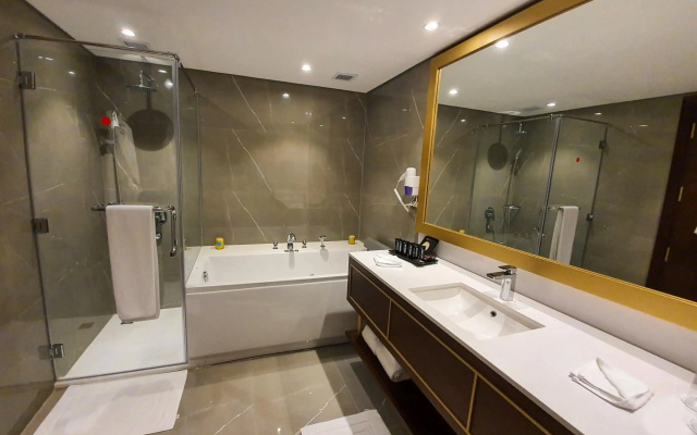 Porto Said Hotel & Spa